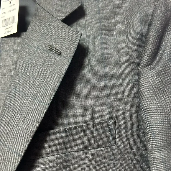 Brooks Brothers Men’s Gray Suit Jacket Blazer 40R Slim Fit Made in Italy NWT